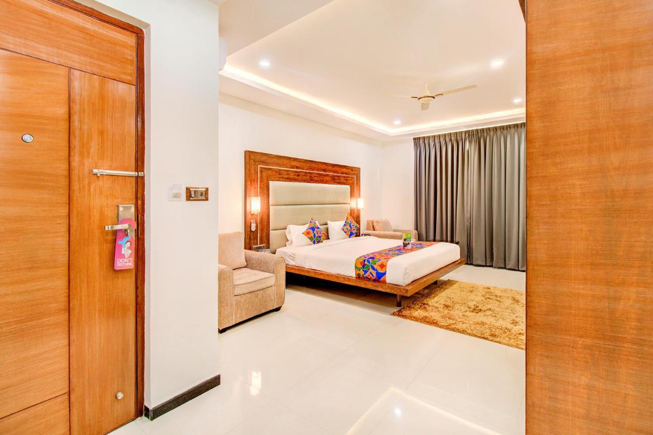 Fabhotel The Royal Suites - Nr Gopalan Innovation Mall Bangalore Ngoại thất bức ảnh