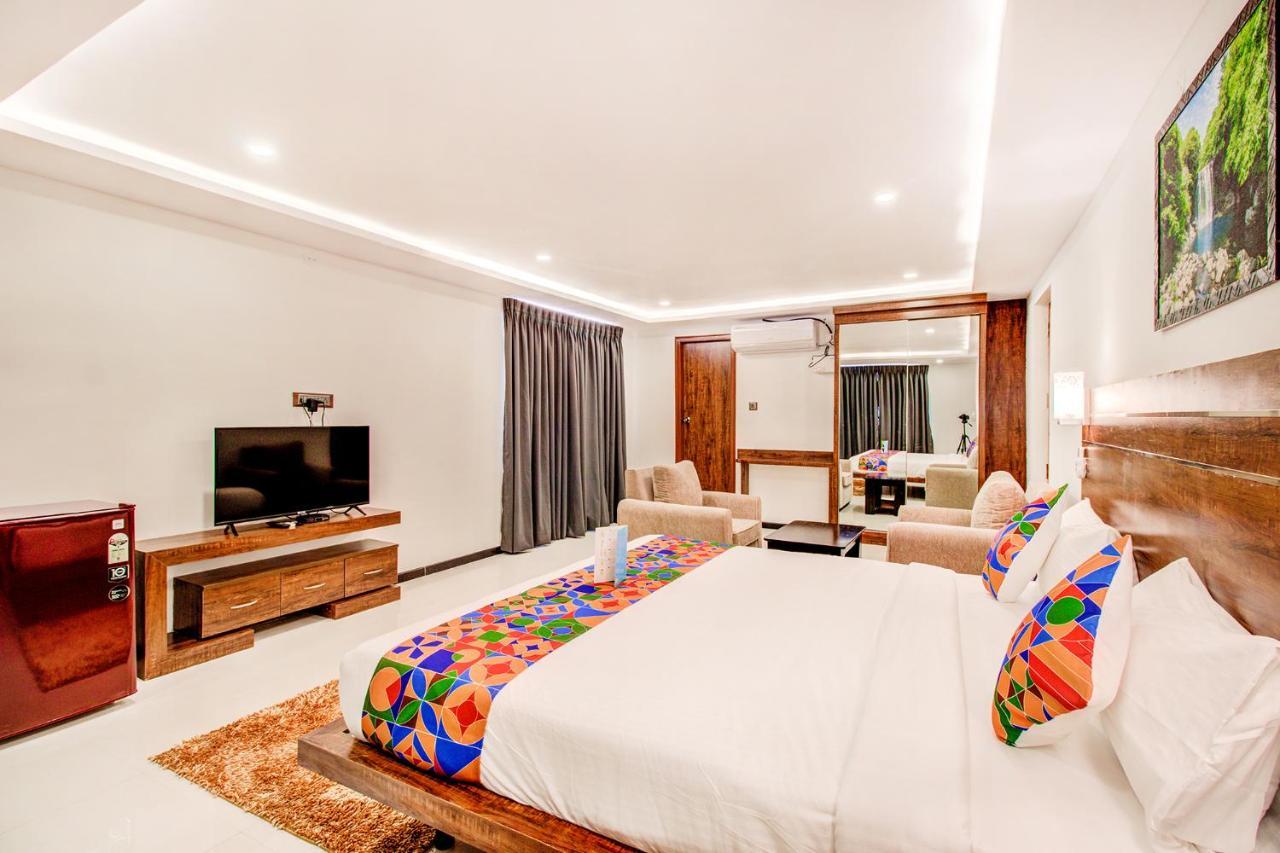 Fabhotel The Royal Suites - Nr Gopalan Innovation Mall Bangalore Ngoại thất bức ảnh